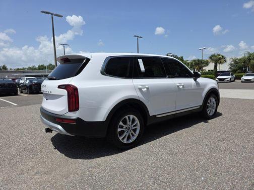 2022 Kia Telluride LX