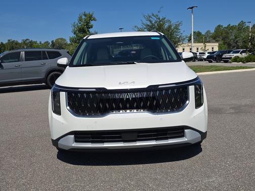 White Pearl 2026 Kia Carnival EX