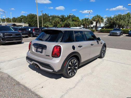 2022 MINI Hardtop Cooper S