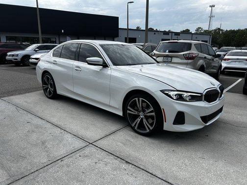 2024 BMW 330 i xDrive