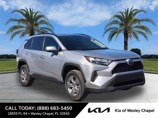 2022 Toyota RAV4 Hybrid XLE