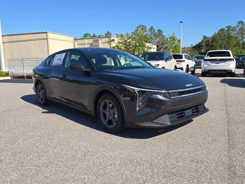 Interstellar Gray 2026 Kia K4 LXS