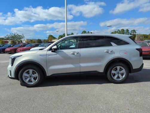 2026 Kia Sorento LX