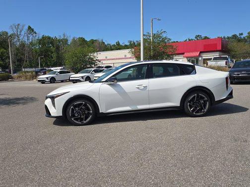 White Pearl 2026 Kia K4 GT-Line