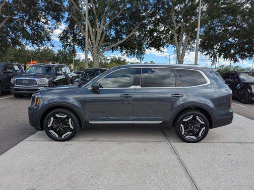 2024 Kia Telluride EX