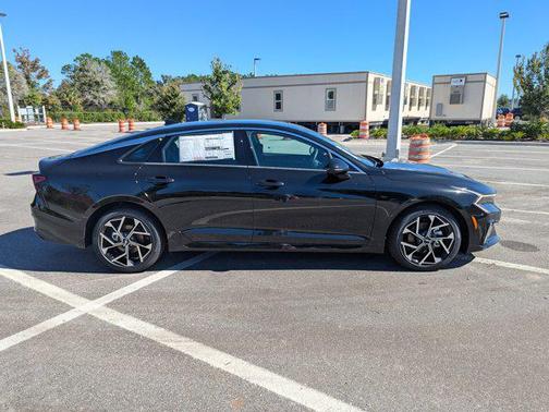 2026 Kia K5 EX
