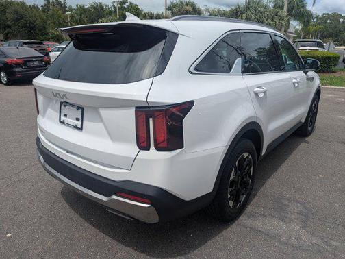 2024 Kia Sorento S