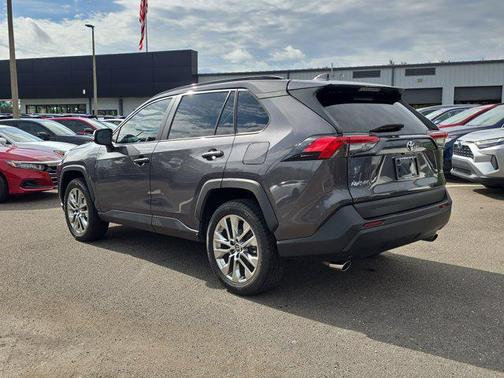 2021 Toyota RAV4 XLE Premium