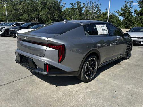 2025 Kia K4 GT-Line