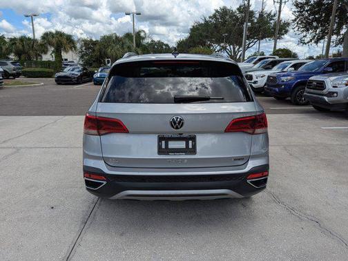 2022 Volkswagen Taos 1.5T SEL