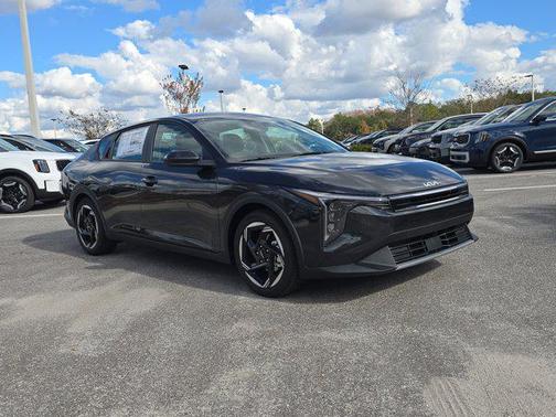 2025 Kia K4 EX