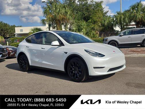 2023 Tesla Model Y Long Range Dual Motor All-Wheel Drive