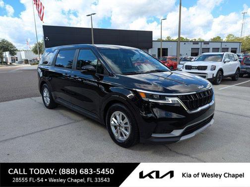 2022 Kia Carnival LXS