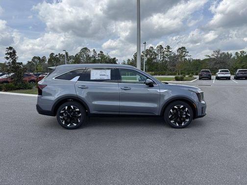 2025 Kia Sorento SX