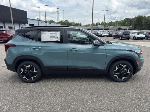 2025 Kia Seltos S