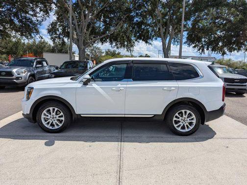 2022 Kia Telluride LX