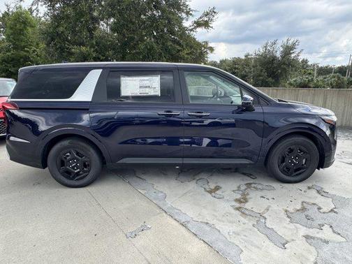 2026 Kia Carnival LX