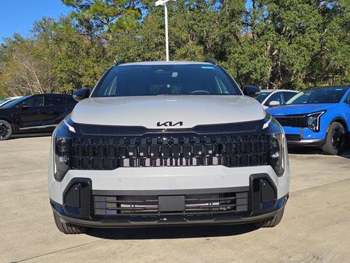 Wolf Gray 2026 Kia Sportage X-Line