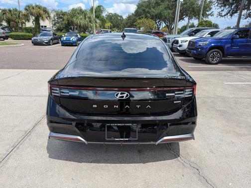 2025 Hyundai SONATA Hybrid Limited