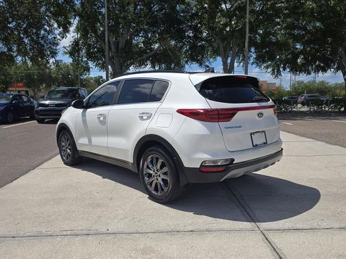 Snow White Pearl 2020 Kia Sportage S
