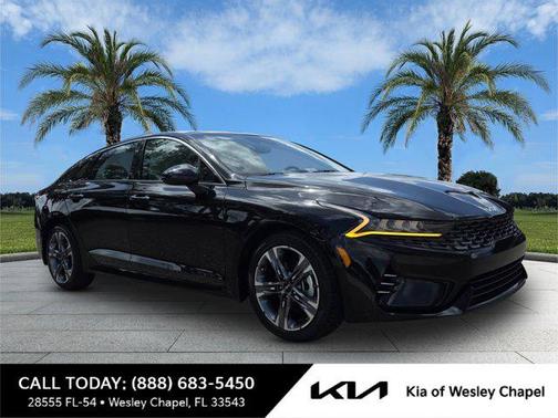 2022 Kia K5 EX