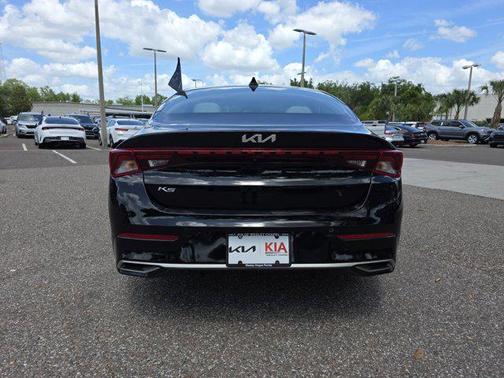 2022 Kia K5 EX