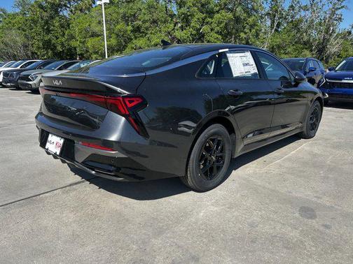2025 Kia K5 LXS