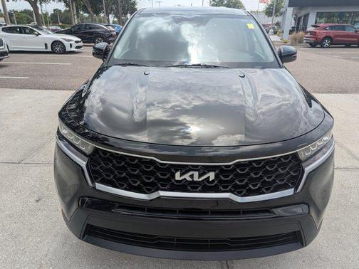 2022 Kia Sorento LX