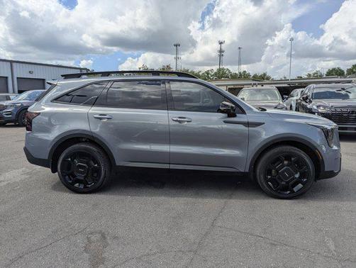 Everlasting Silver 2024 Kia Sorento EX