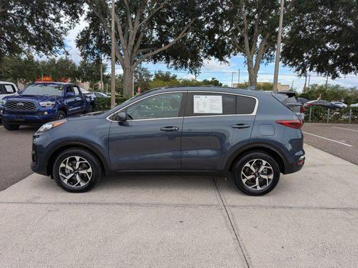 2022 Kia Sportage LX