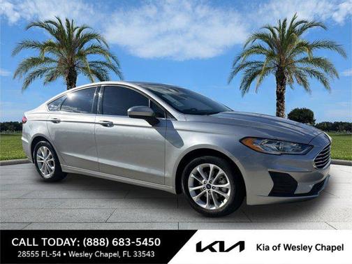 2020 Ford Fusion SE