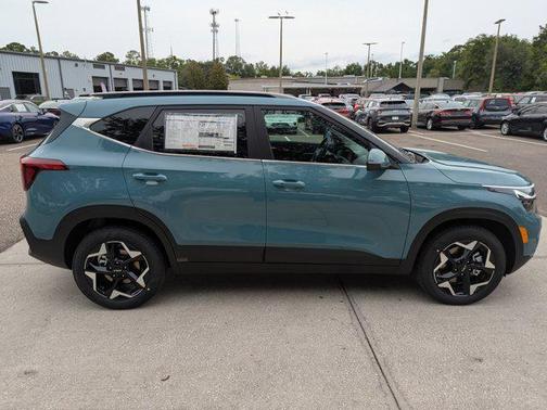 2025 Kia Seltos EX