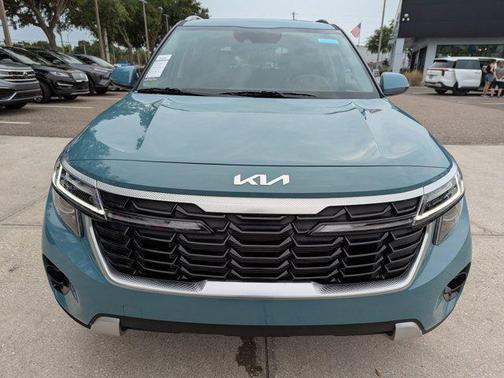 2025 Kia Seltos EX
