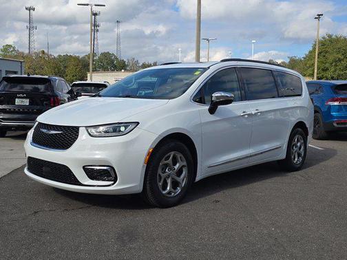 2023 Chrysler Pacifica Limited
