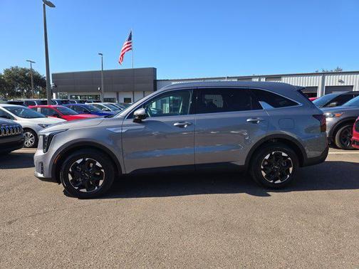 2025 Kia Sorento S