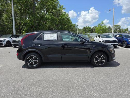 2025 Kia Niro EX