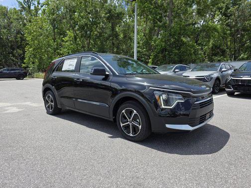 2025 Kia Niro EX