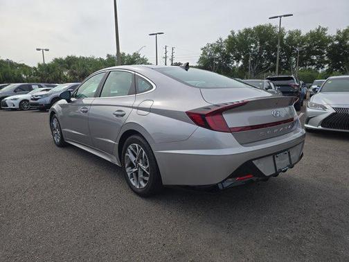 Shimmering Silver Pearl 2021 Hyundai SONATA SEL