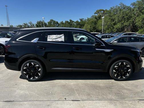 2025 Kia Sorento SX