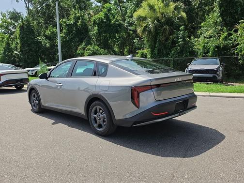 Steel 2026 Kia K4 LXS