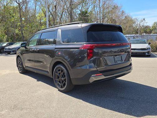 2026 Kia Carnival SX