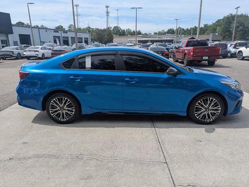 2023 Kia Forte GT-Line