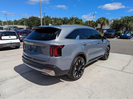 2025 Kia Sorento SX