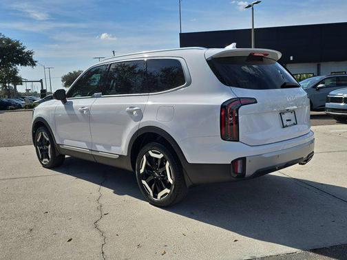 2023 Kia Telluride EX