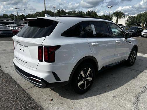 2022 Kia Sorento S