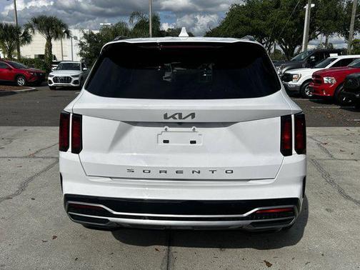 2022 Kia Sorento S