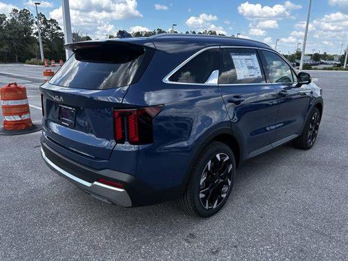2025 Kia Sorento SX