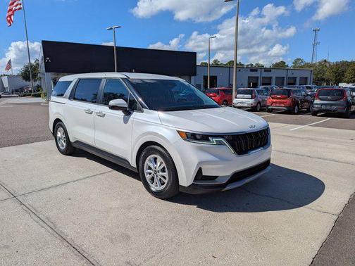 2022 Kia Carnival LXS