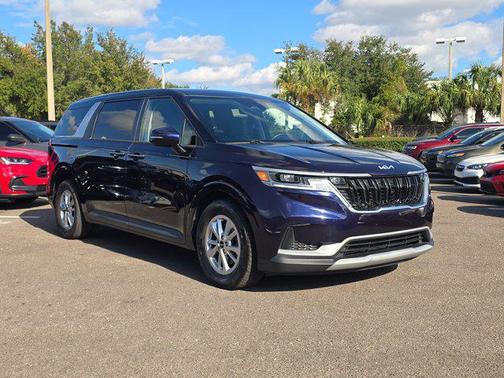 2022 Kia Carnival LX