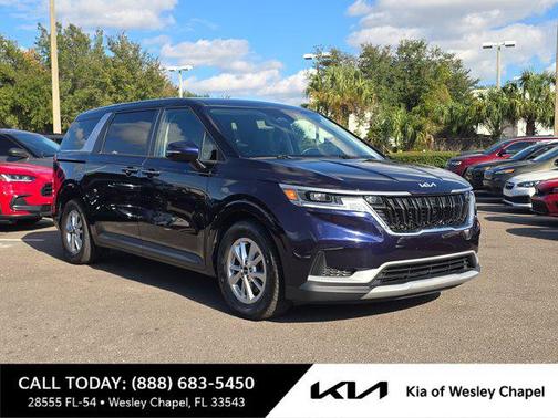 2022 Kia Carnival LX